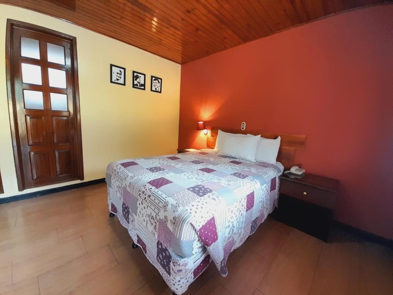 Hotel Y Restaurante Villa Esmeralda Quetzaltenango Extérieur photo